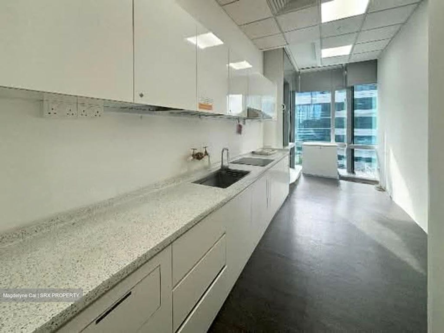 Alexandra Point (D5), Office #639832761